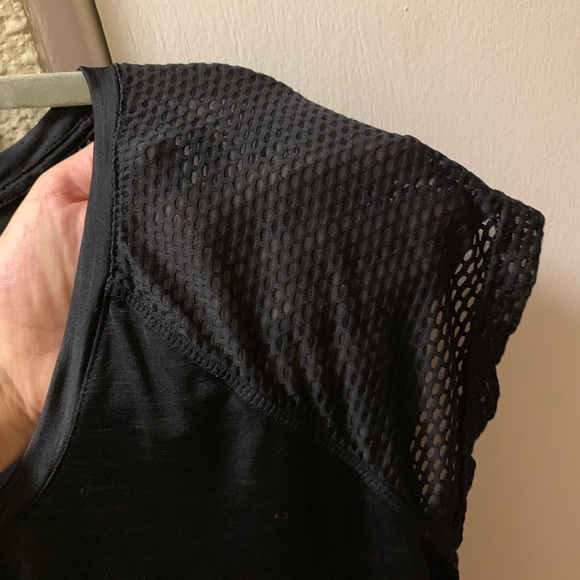 Workout Top! - Picture 2 of 2